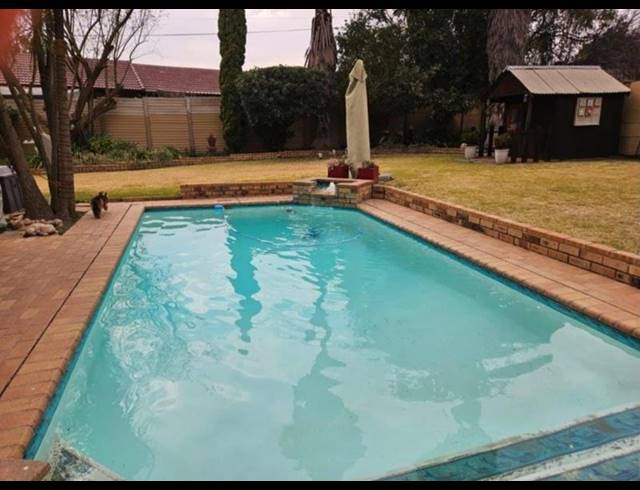 3 BEDROOM HOUSE FOR SALE IN SUNSET PARK